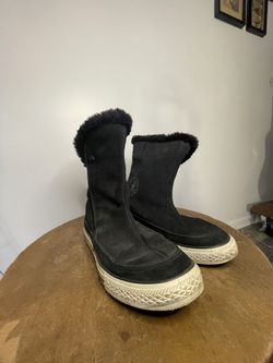 Converse black fur
