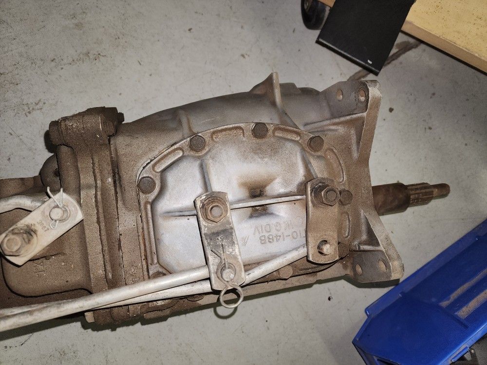 4 SPEED STANDARD OUT OF Ford Shelby