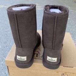 Ozwear Classic Australian Ugg Boots Size 9 Men 10.5 Women