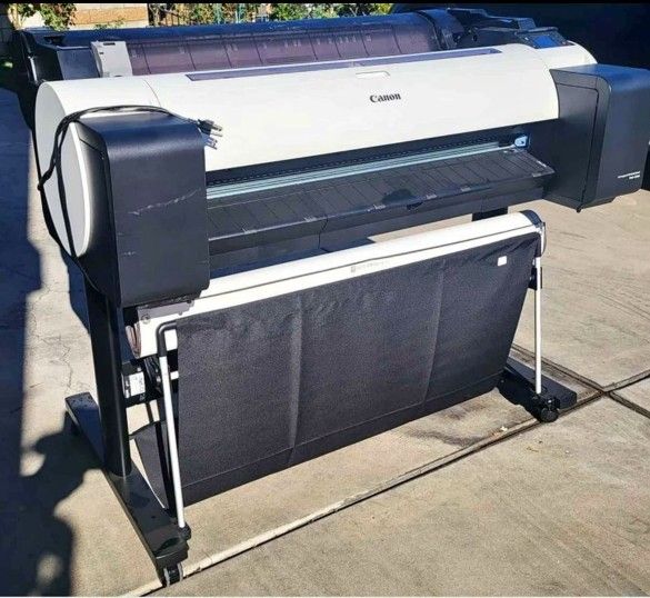 Canon imagePROGRAF TM-300 5 color 36" Large Format Printer (New
INK installed)