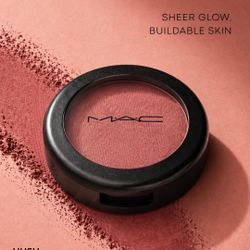 MAC Cream Colour Base “HUSH” — Soft Glow