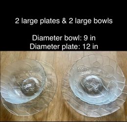 2 Serving Plates & 2 Bowls with Seashells Design