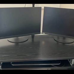 Office Desk In Excellent Condition