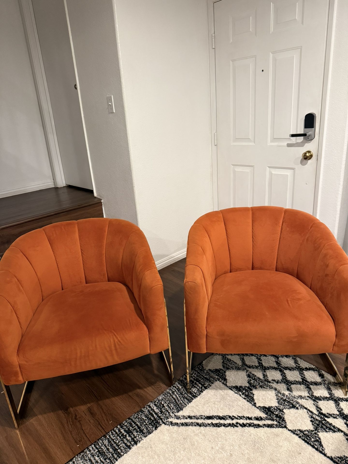 Set of 2 Orange Lounge/Accent Chairs