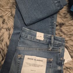 NEW GOOD AMERICAN JEANS