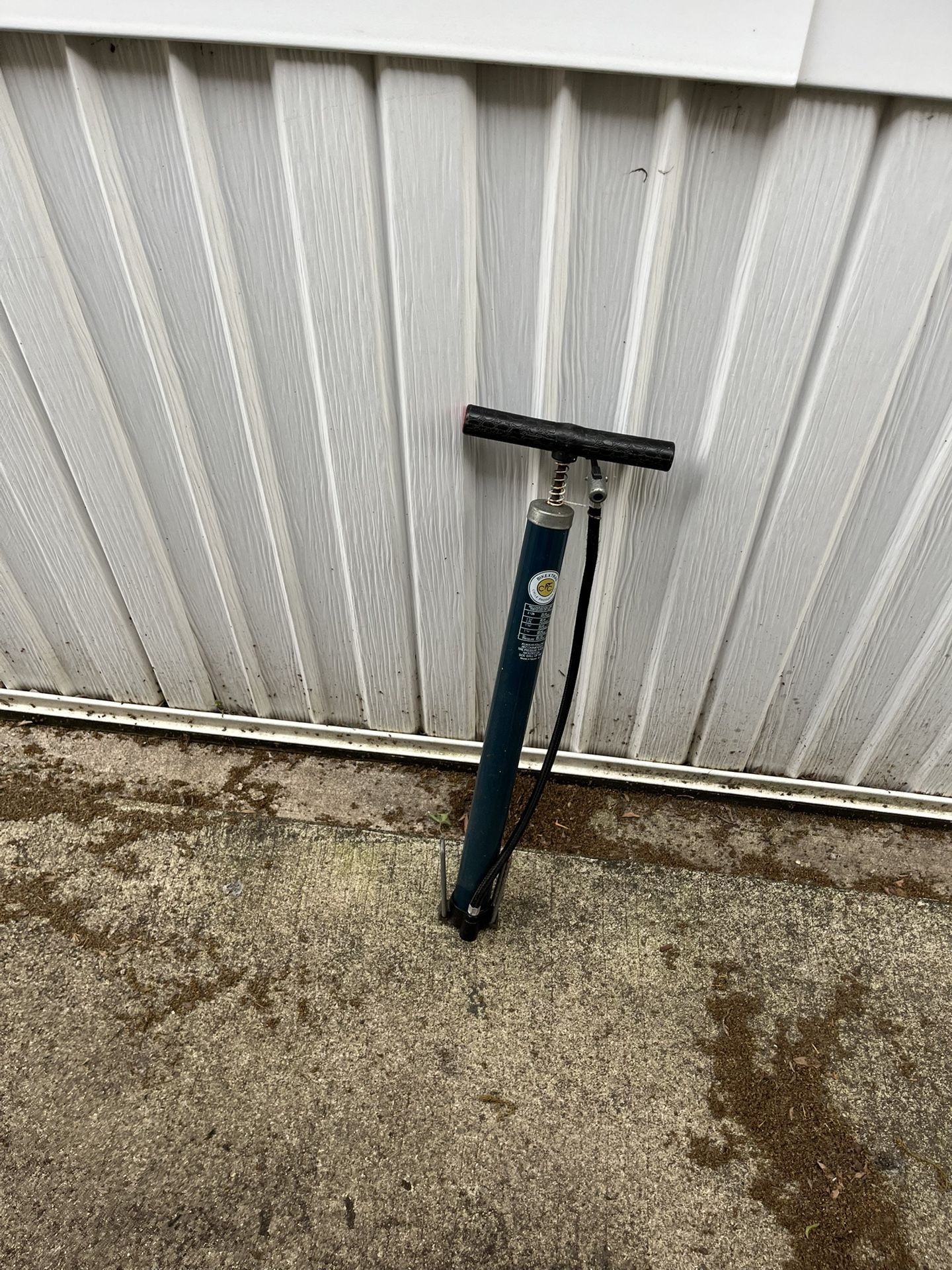 Bicycle Air Pump $5