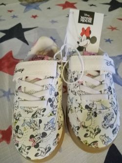 BIG SALE   Toddler  Character  Sneaker  👟  7