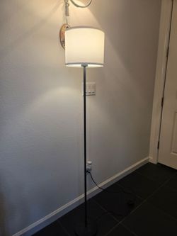 Floor lamp