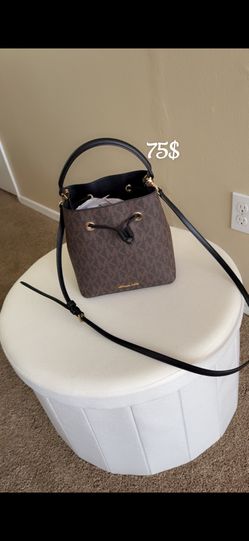 Medium, Black And Brown Signature Crossbody