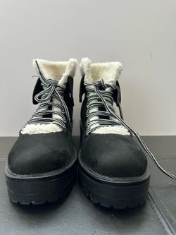 FOREVER21 Faux Leather & Faux Shearling Ankle Boots,