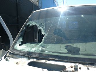 LA Auto Glass