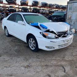 Auto Parts  2004 Toyota Camry 