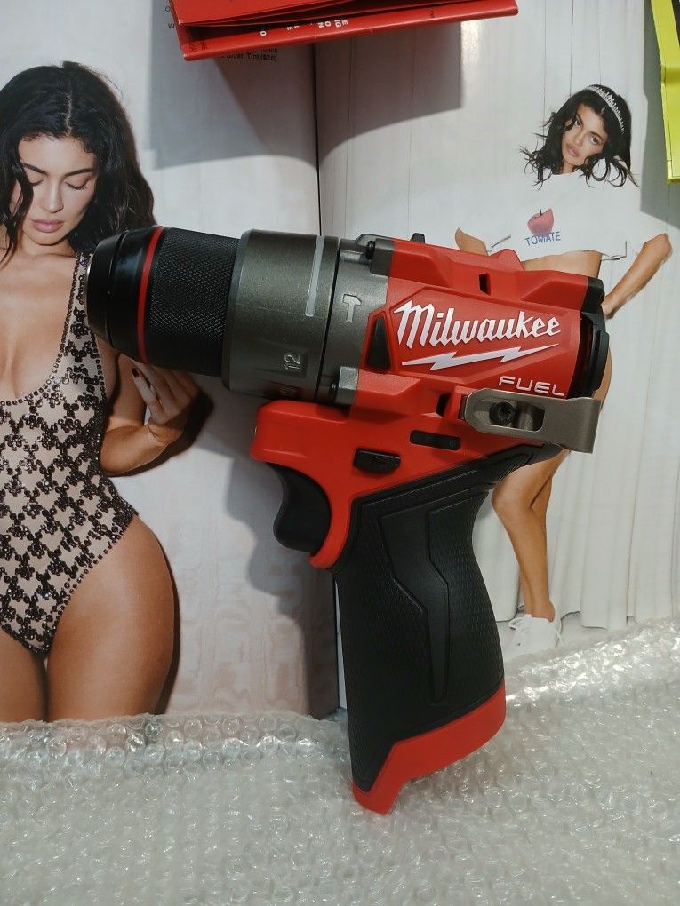 NEW MILWAUKEE M12 FUEL 1/2 HAMMER DRILL DRIVER TOOL