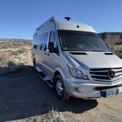 2017 Winnebago ERA 70A