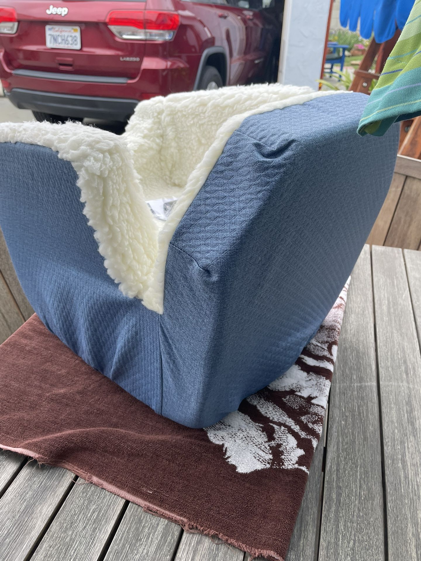 Lookout Dog Car Seat