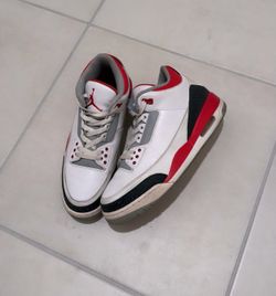Jordan 3 fire red size 9.5