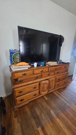 Vintage dresser