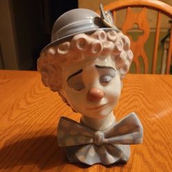 Lladro #5611 Sad Clown-Curly Hairs-Circus Clown Bowler Hat Butterfly Retired