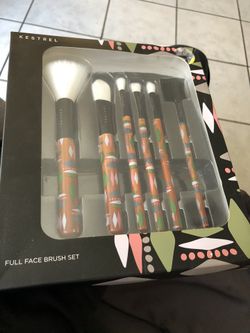 Makeup Brushes