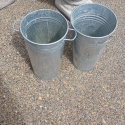 Two very nice galvanized pots. $10 for both