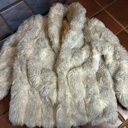 G. Caserotti Originals Faux Fur Coat Sz Med Soft Fuzzy Fluffy