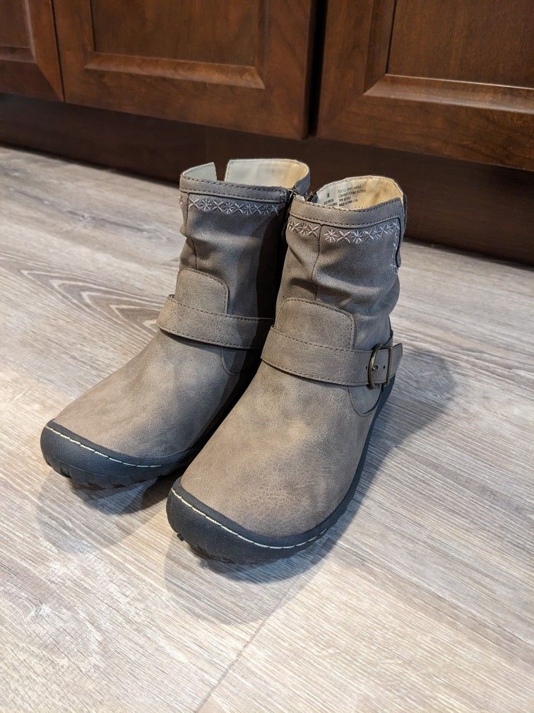 JBU Weather Ready Boots
Women Size 6M Grey