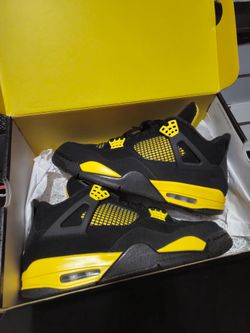 Jordan 4 'Yellow thunder