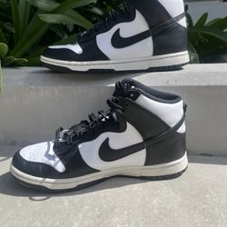Nike Dunk High Panda - Black and White 