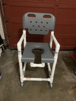 IPU ELT820 P FRSB (for Tall Toilets) Elite Shower Chair Commode Elite Shower Chair Commode with Slideout Footrest and Safety Belt for use Over existin