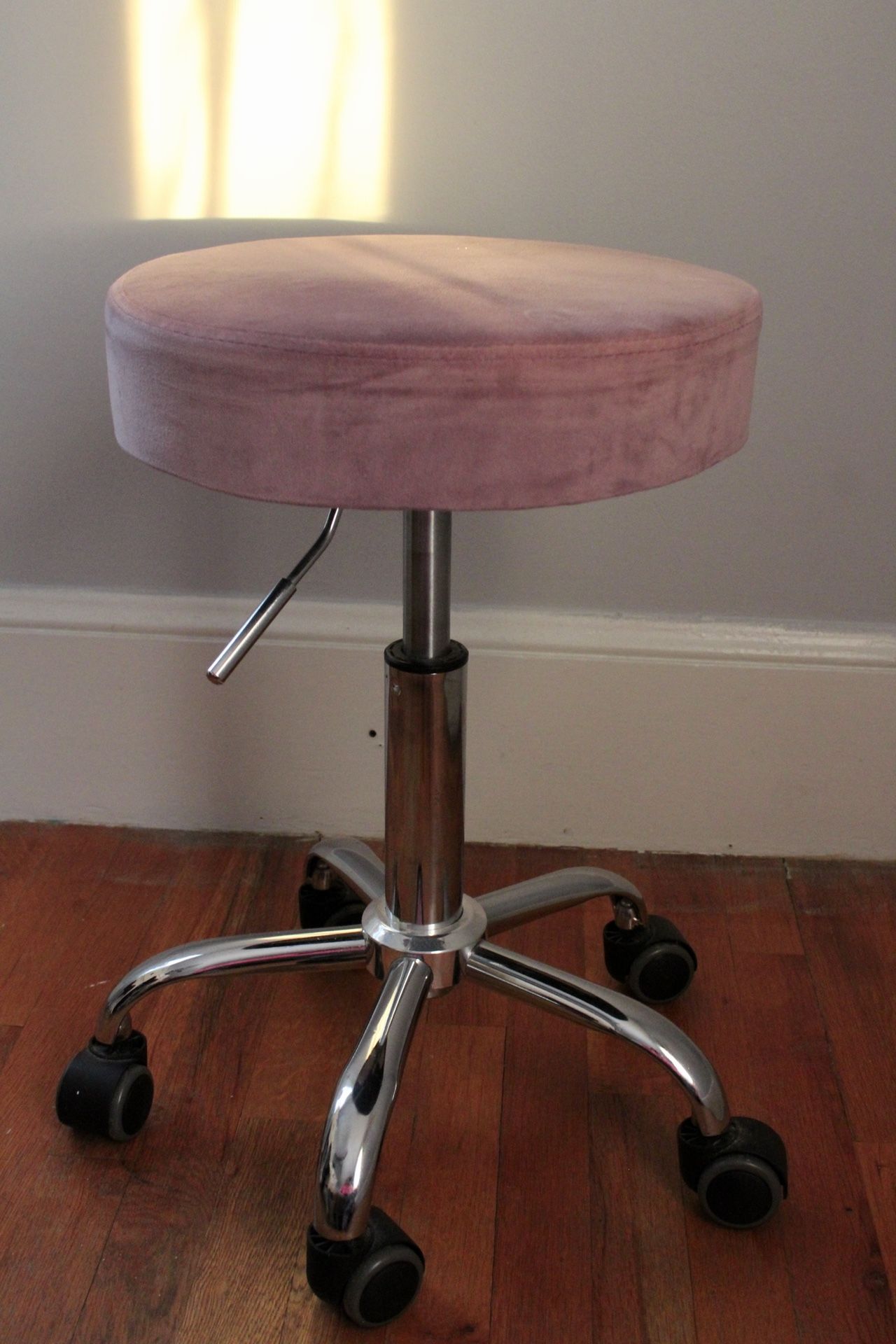 Spinning Vanity Chair