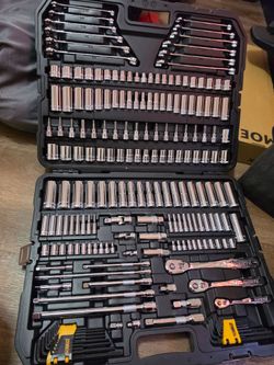 DEWALT 192 Pcs. Mechanics Tool Set,