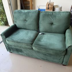 Free Sleeper Loveseat