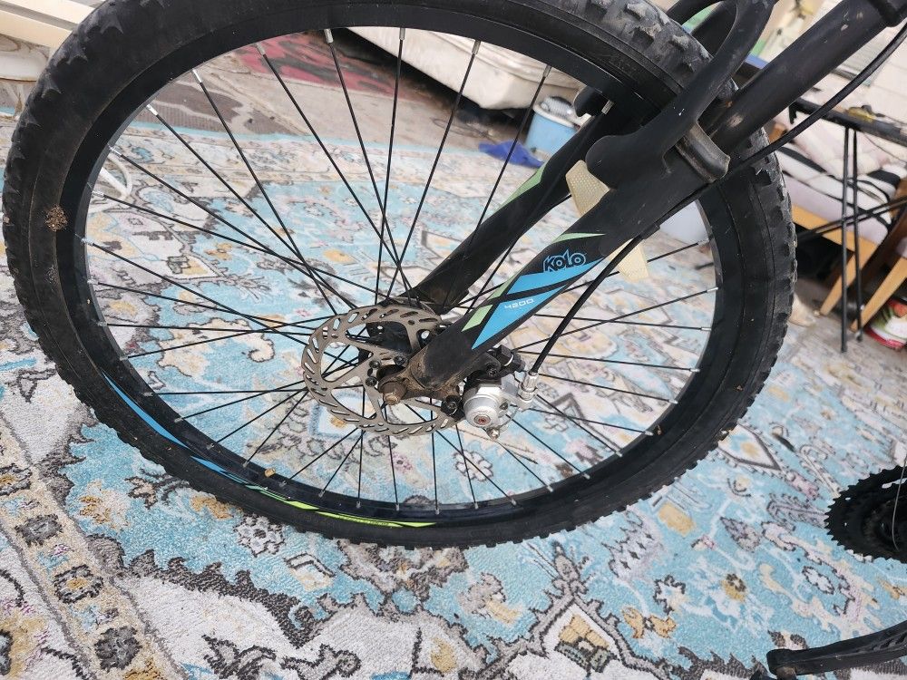 MOUNTAIN BIKE HUFFY 26INCH 18SPEED SHIMANO DISC BRAKE VERY GOOD