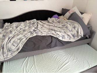 Twin bed with trundle (frame)