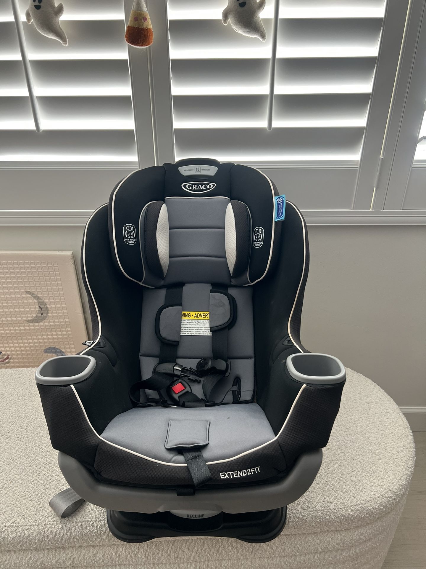 Graco Extend2Fit Convertible Baby Car Seat