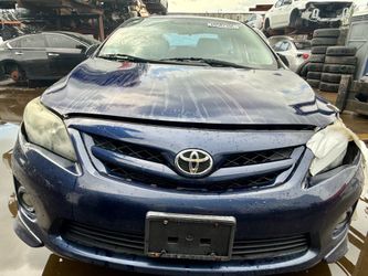 TOYOTA COROLLA 2013 - for parts/por partes