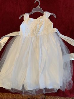 La Princess white dress size 6