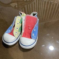 Converse Dr. Seuss Size 9 C 
