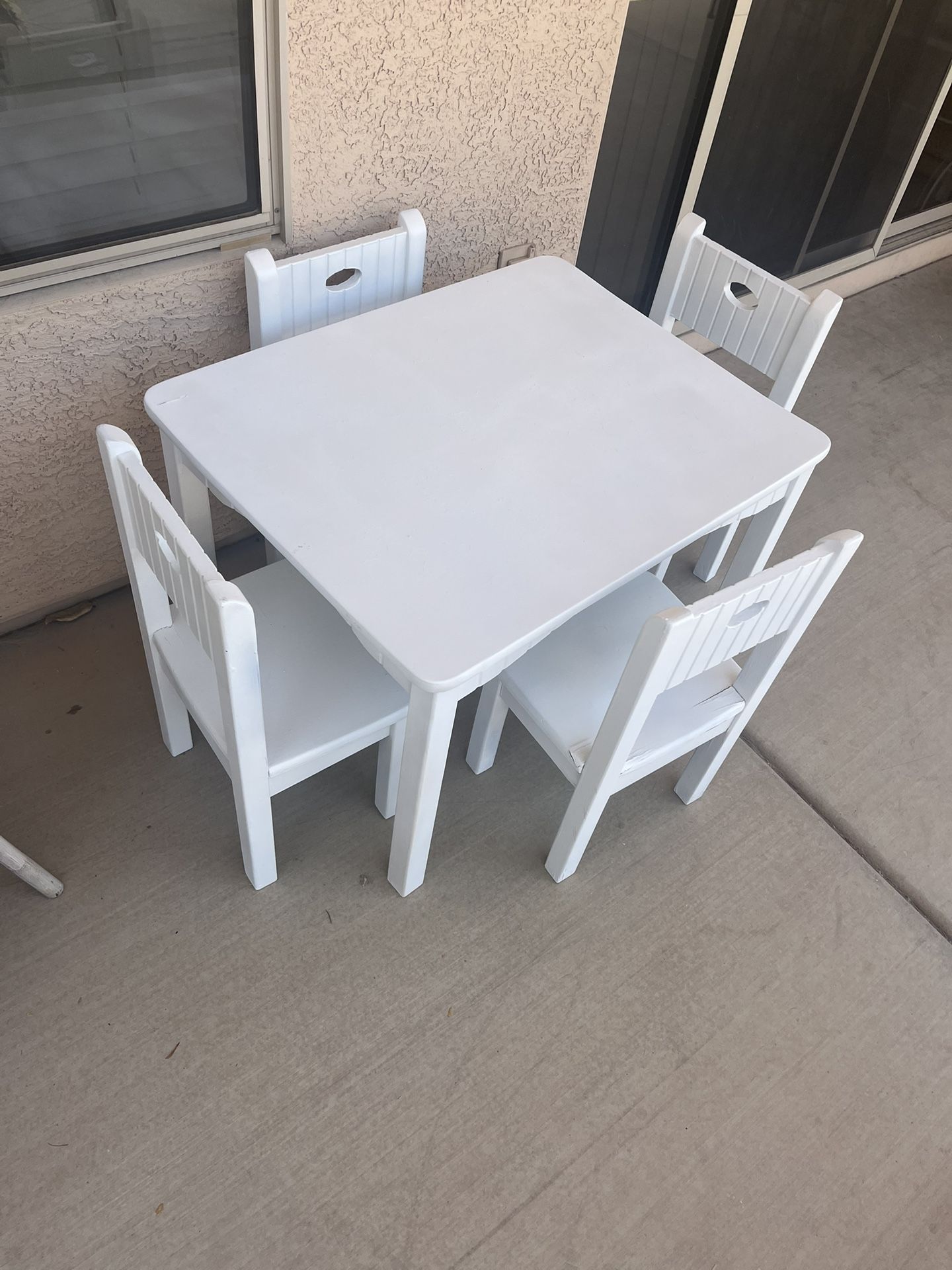 KIDS Children Kids Table and Chair Set With 4 Chairs Included