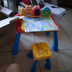 Vtech Touched  LEARN ACTIVITY DESK DELUX