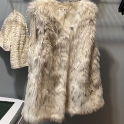 Juniors Fur Vest