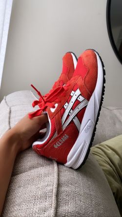 ASICS gel saga