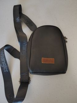 Wrangler Crossbody Traveling Bag 