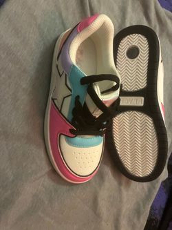 Girl size 1 New shoes