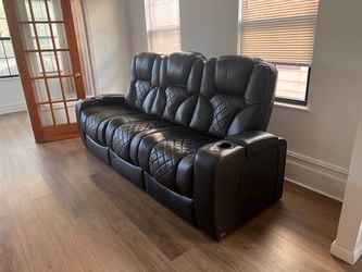 PREMIUM LEATHER POWER RECLINING SOFA – EXCELLENT CONDITION – $750 OBO!