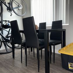 Hardly Hardly Used, just got a round table 