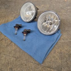 Tundra Fog Lamps And Bulbs