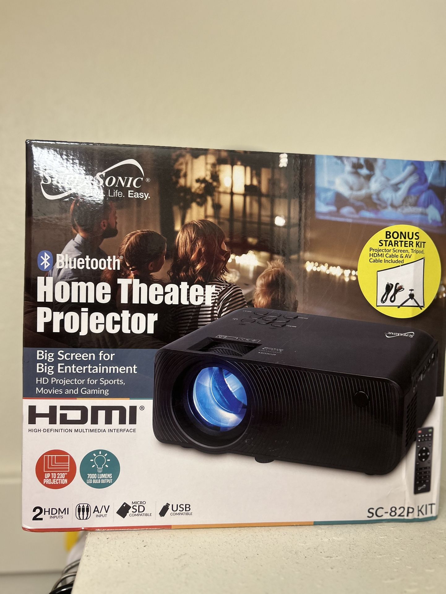 Projector With Screen