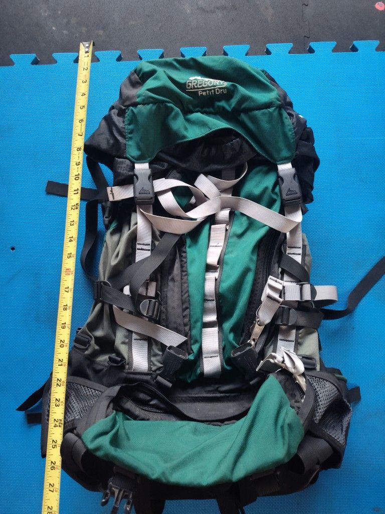 $70 Firm, Yes It's Available, Gregory Petit Dru Woman's XS Hiking & Travel Backpack, Flo-form 2, Good Condition, Clean, Oversized Zippers