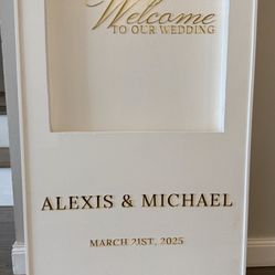 Wooden Welcome Sign
